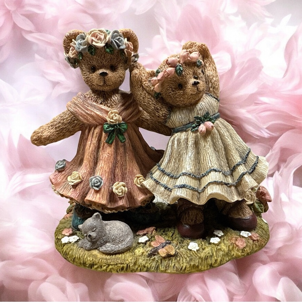 Vintage Young’s Berry Hill Bears Spring Encore 1997 Dancing Bears Figurine